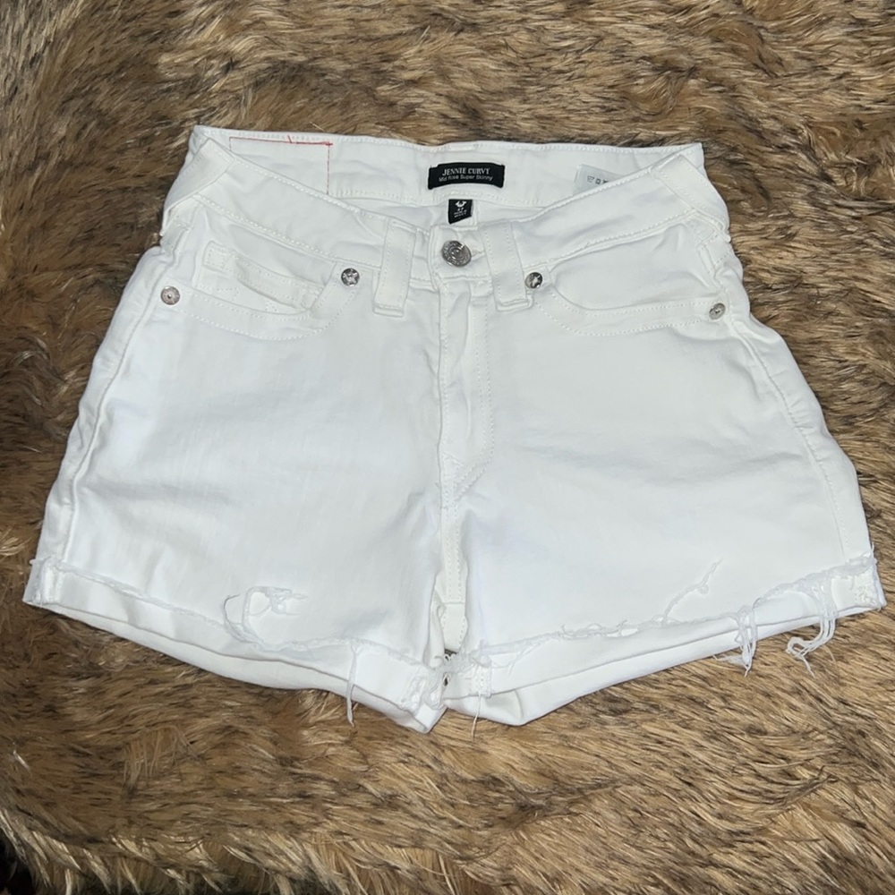 Women’s WHITE true religion shorts size 27